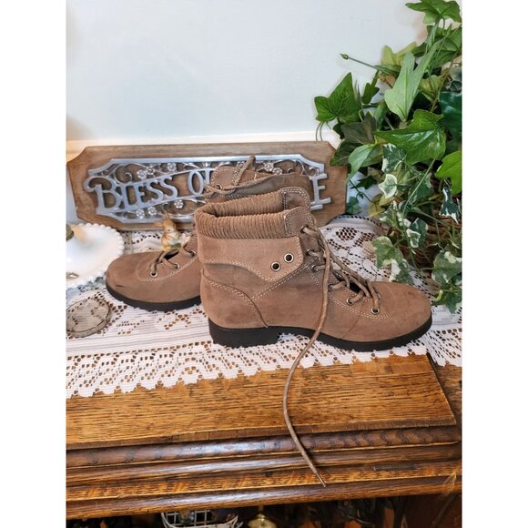 St. John's Bay Shoes - St John's Bay Taupe Lace Up Hiking Boot Memory Foam 8.5 Grunge Prairie Western